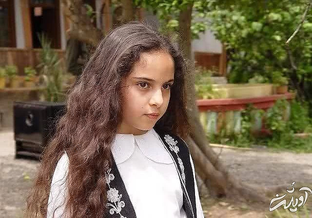 ترلان پروانه در دوران کودکی کودکی ترلان پروانه